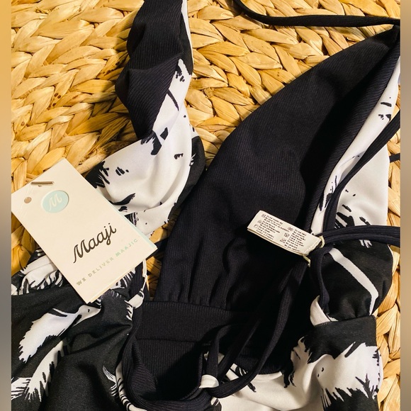 NWT | Maagi Safari One Piece | Size L - Picture 4 of 10